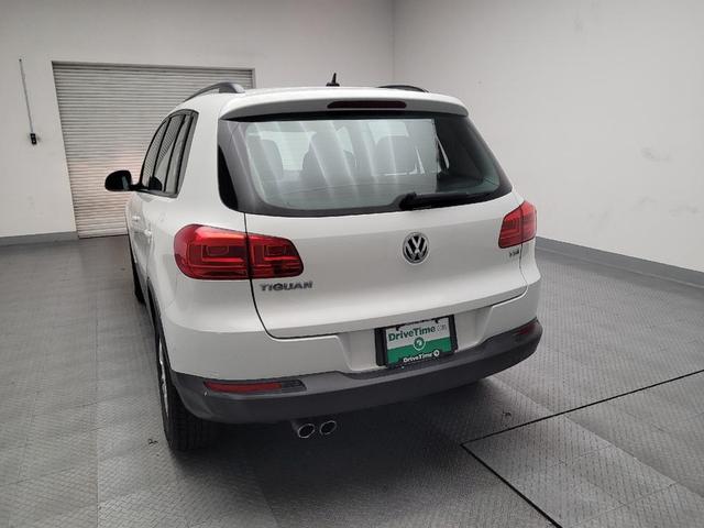 Photo of 2016 Pure White Volkswagen Tiguan