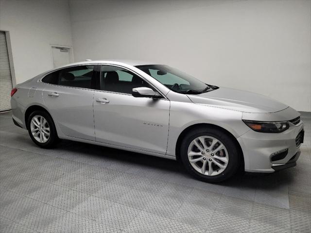 Photo of 2018 Silver Ice Metallic Chevrolet Malibu
