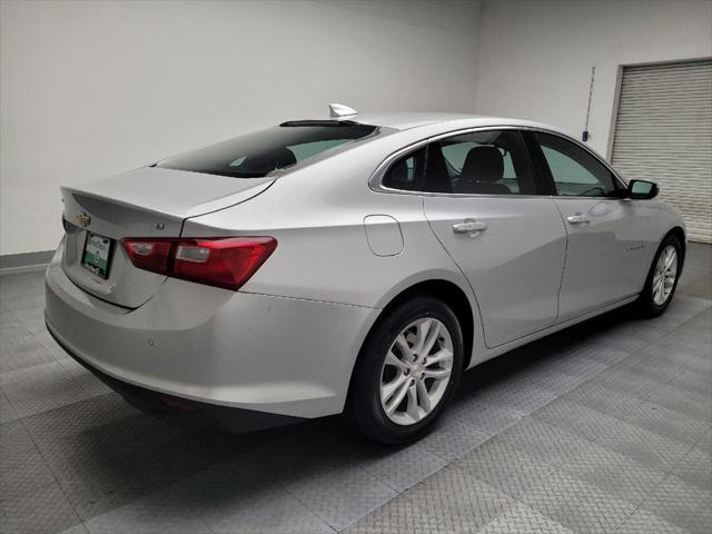 Photo of 2018 Silver Ice Metallic Chevrolet Malibu