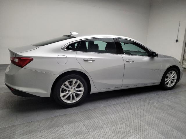Photo of 2018 Silver Ice Metallic Chevrolet Malibu