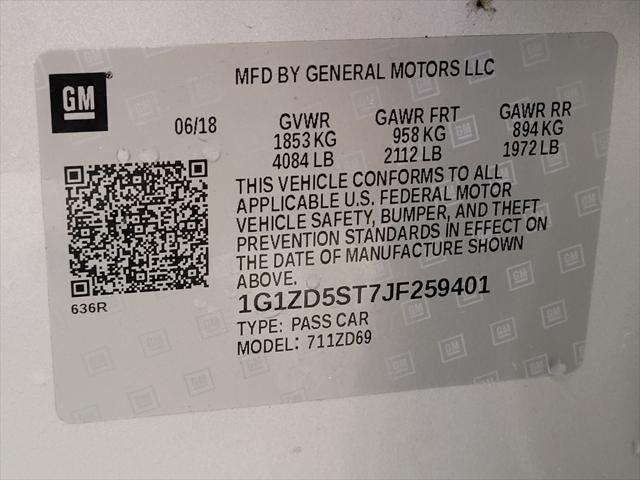 Photo of 2018 Silver Ice Metallic Chevrolet Malibu
