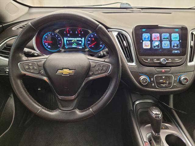 Photo of 2018 Silver Ice Metallic Chevrolet Malibu