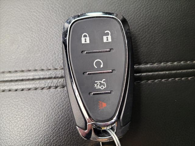Photo of 2018 Silver Ice Metallic Chevrolet Malibu