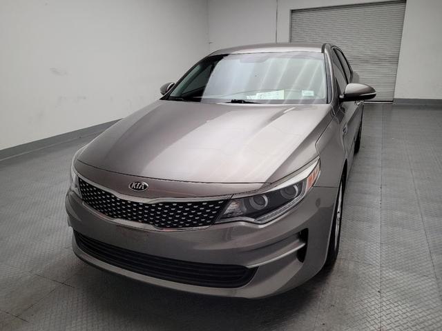 Photo of 2016 Sparkling Silver Kia Optima