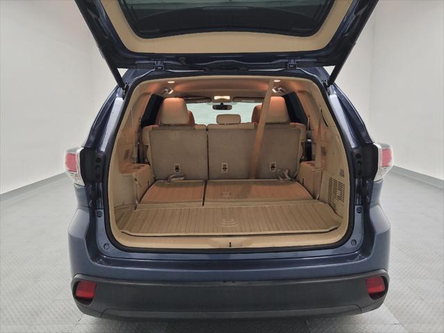 Photo of 2016 Blue Toyota Highlander