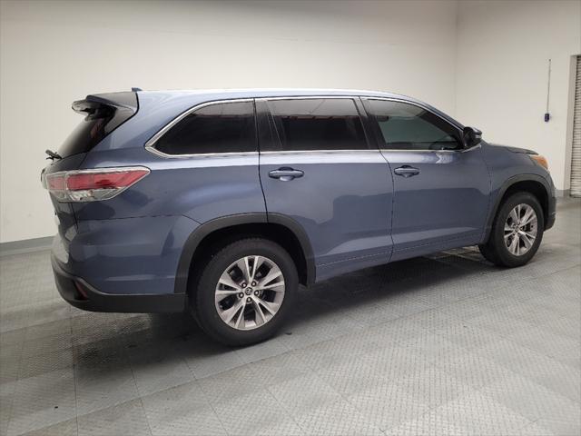 Photo of 2016 Blue Toyota Highlander