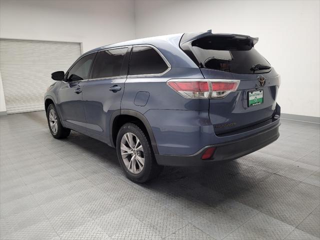 Photo of 2016 Blue Toyota Highlander