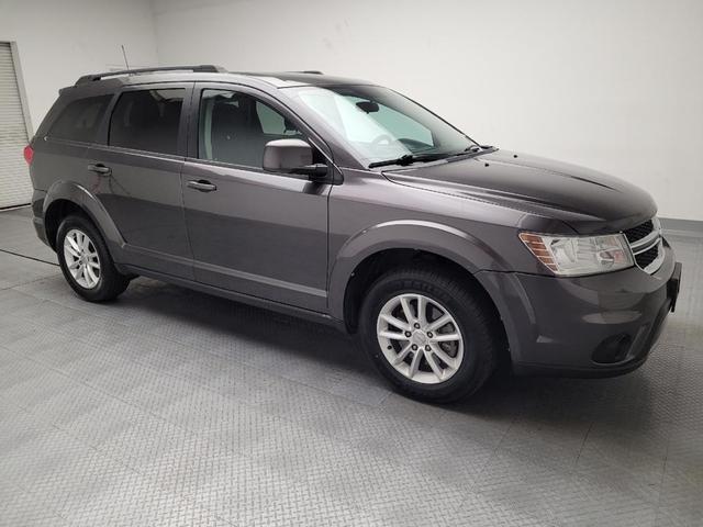 Photo of 2017 Granite Pearlcoat Dodge Journey