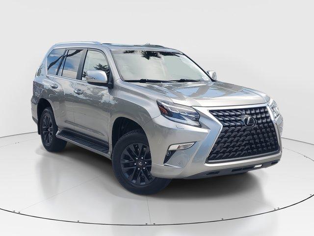 Photo of 2022 Atomic Silver Lexus GX 460