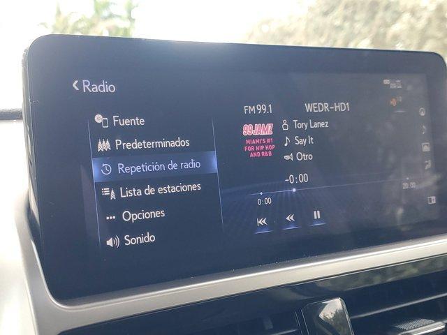 Photo of 2022 Atomic Silver Lexus GX 460