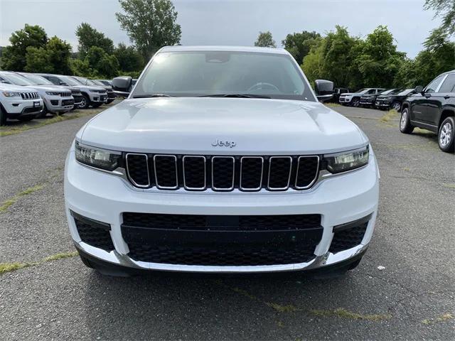 Photo of 2021 Bright White Jeep Grand Cherokee L