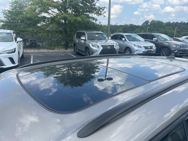 Photo of 2017 Blue MINI Clubman