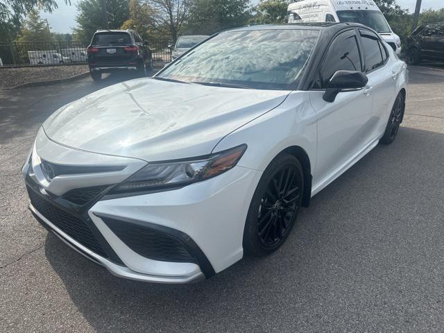 Photo of 2023 Midnight Black Metallic Toyota Camry