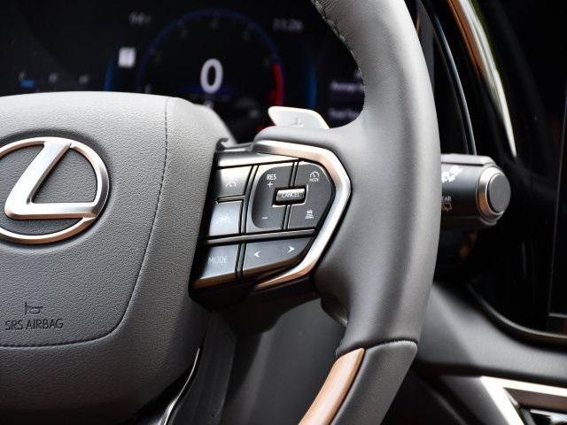 Photo of 2025 Iridium Lexus RX 350