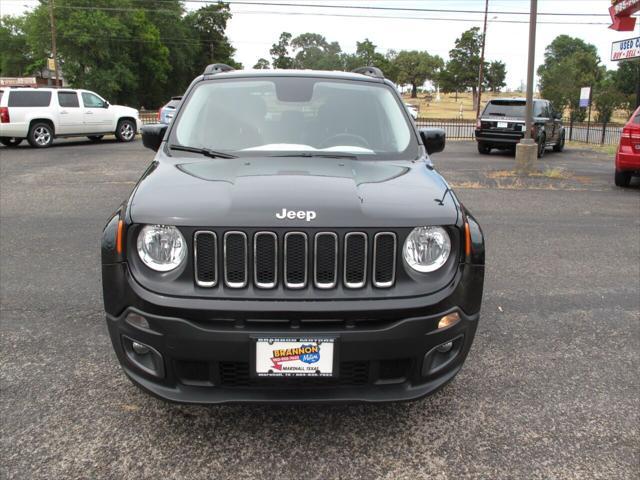 Photo of 2017 Black Jeep Renegade