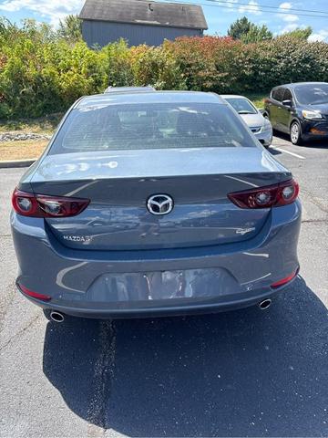 Photo of 2023 Polymetal Gray Metallic Mazda Mazda3