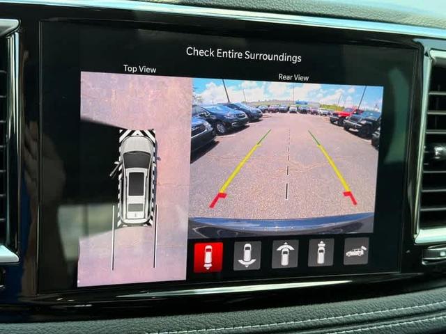 Photo of 2022 Brilliant Black Crystal Pearlcoat Chrysler Pacifica Hybrid