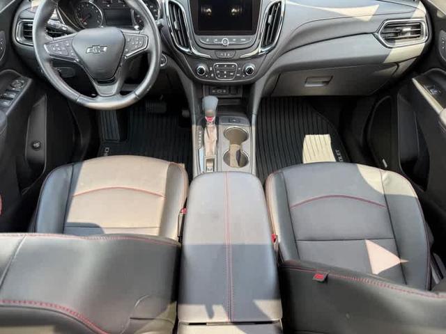 Photo of 2022 Summit White Chevrolet Equinox