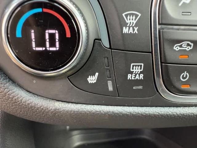 Photo of 2022 Summit White Chevrolet Equinox