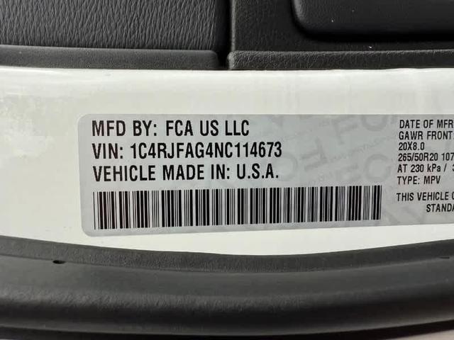 Photo of 2022 Bright White Clearcoat Jeep Grand Cherokee WK