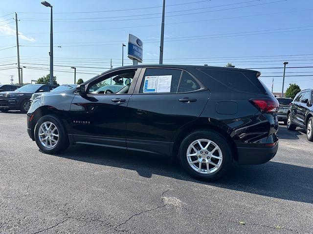 Photo of 2024 Mosaic Black Metallic Chevrolet Equinox
