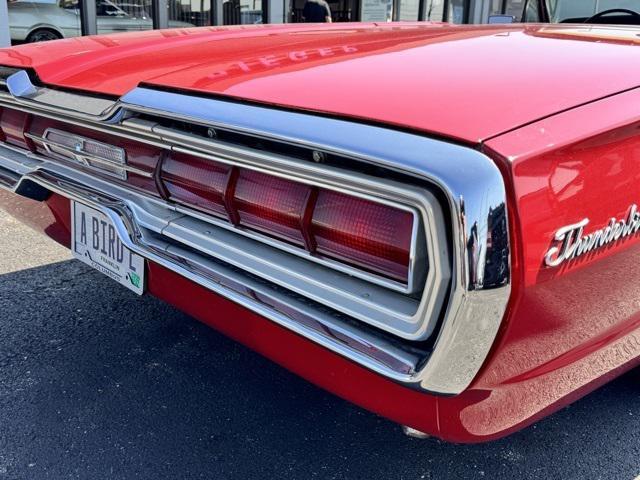Photo of 1966 Red Ford Thunderbird