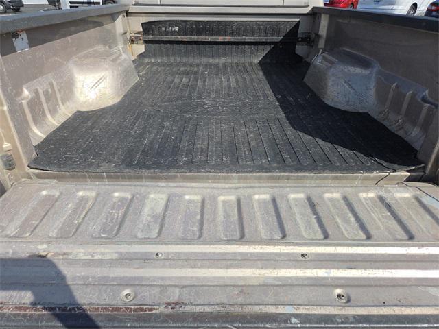 Photo of 1999 Light Prairie Tan Clearcoat Metallic Ford F-250