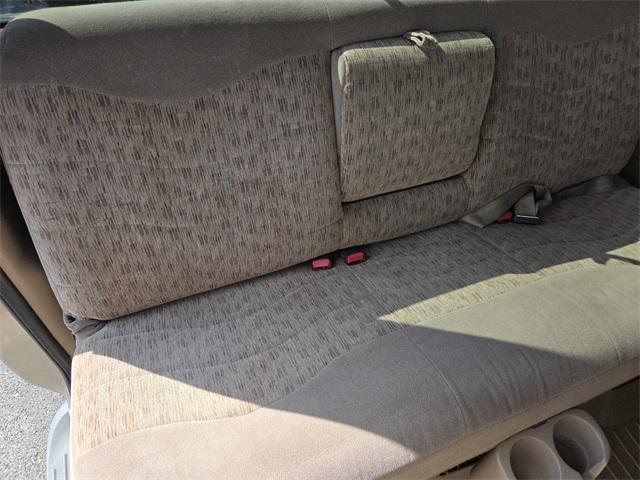 Photo of 1999 Light Prairie Tan Clearcoat Metallic Ford F-250