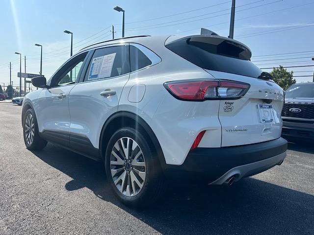 Photo of 2022 STAR WHITE METALLIC TRI-COAT Ford Escape