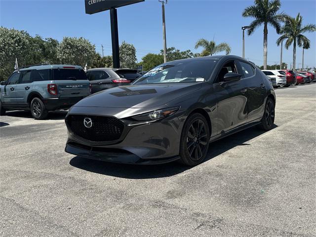 Photo of 2025 Machine Gray Metallic Mazda Mazda3