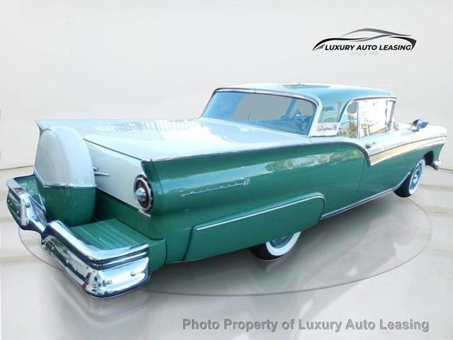 Photo of 1957 Green Ford Fairlane