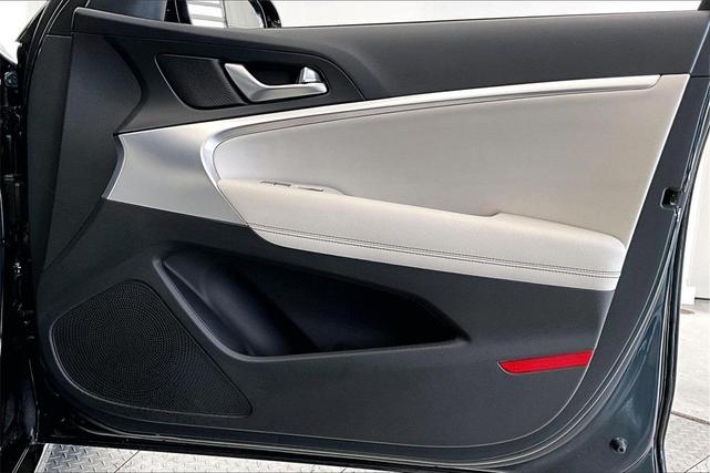 Photo of 2025 Tasman Blue Genesis G70