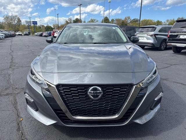 Photo of 2020 Gun Metallic Nissan Altima