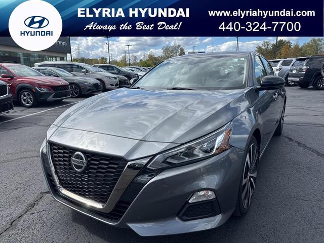 Photo of 2020 Gun Metallic Nissan Altima