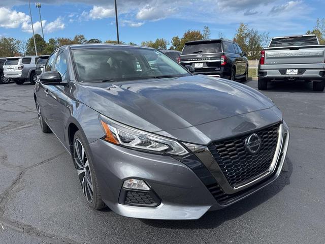 Photo of 2020 Gun Metallic Nissan Altima