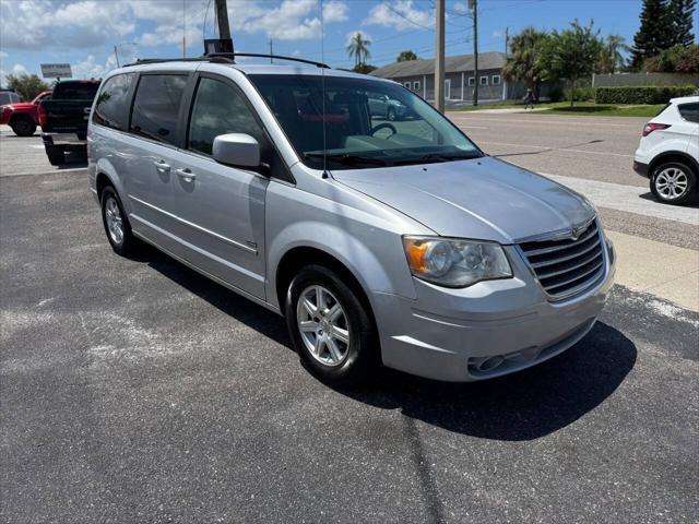 2008 Chrysler Town & Country