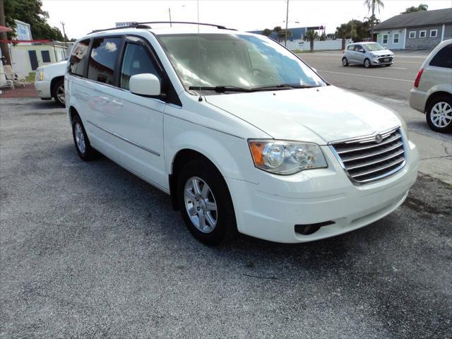 2010 Chrysler Town & Country