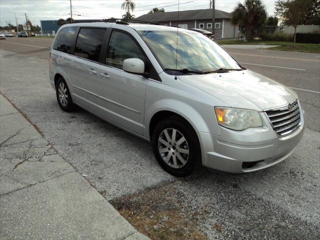 2009 Chrysler Town & Country