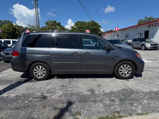 Photo of 2010 Polished Metal Metallic Honda Odyssey