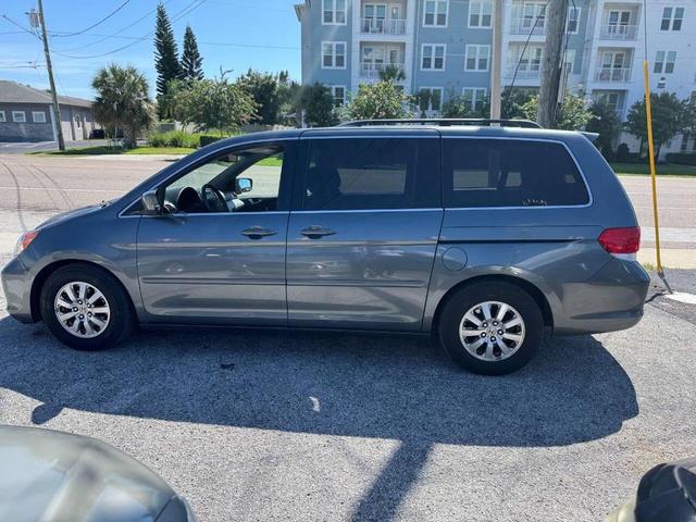 Photo of 2010 Polished Metal Metallic Honda Odyssey