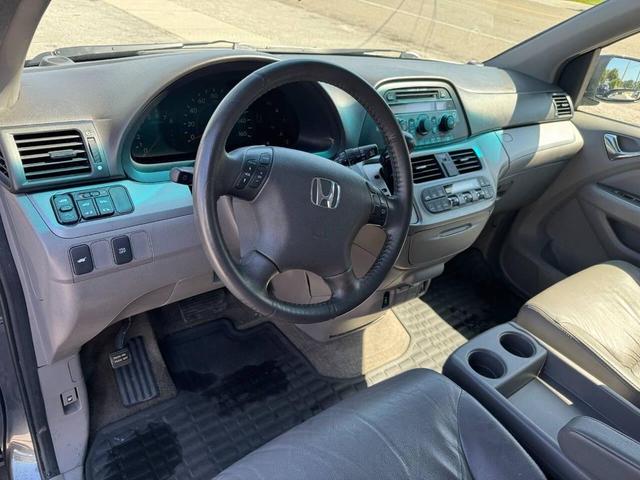 Photo of 2010 Polished Metal Metallic Honda Odyssey