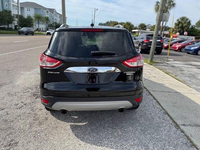 Photo of 2016 Shadow Black Ford Escape