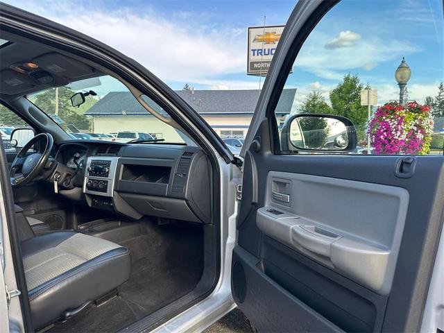 Photo of 2008 Bright Silver Metallic Clearcoat Dodge Dakota