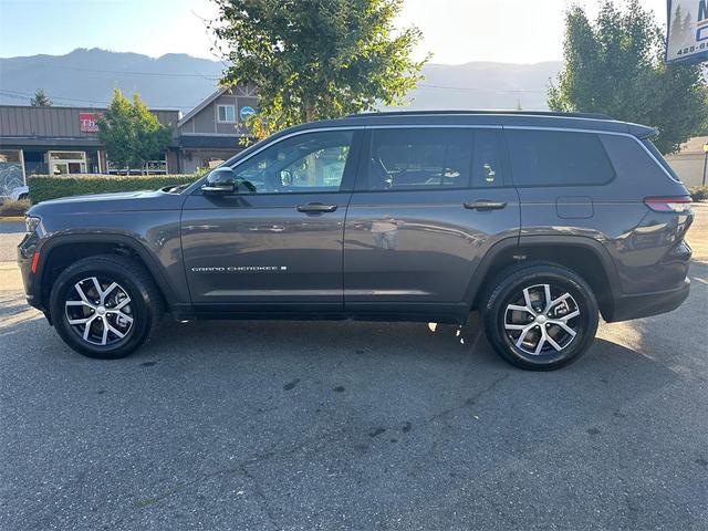 Photo of 2024 Baltic Gray Metallic Clearcoat Jeep Grand Cherokee L