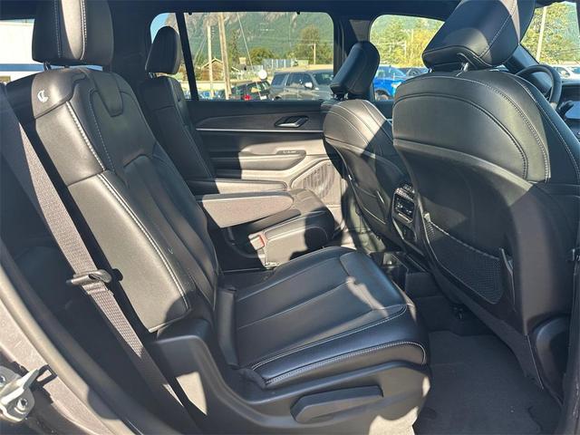 Photo of 2024 Baltic Gray Metallic Clearcoat Jeep Grand Cherokee L