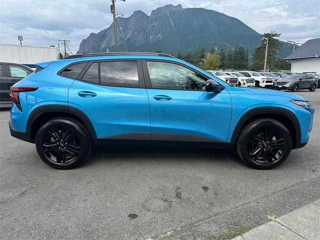 Photo of 2025 Marina Blue Metallic Chevrolet Trax