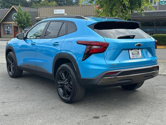 Photo of 2025 Marina Blue Metallic Chevrolet Trax