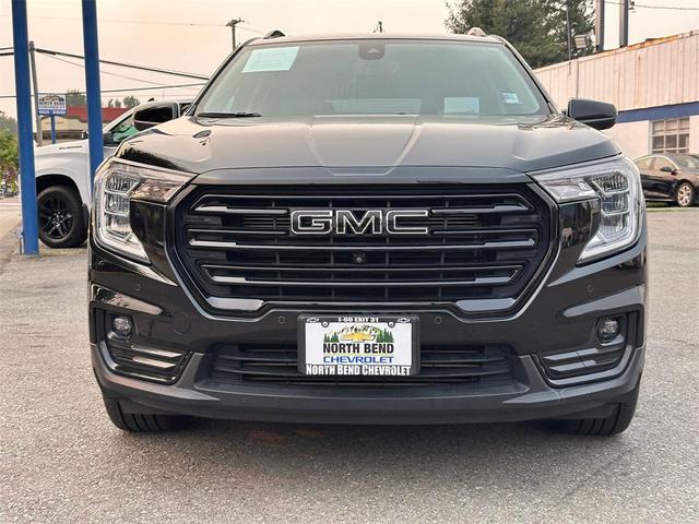 Photo of 2022 Ebony Twilight Metallic GMC Terrain