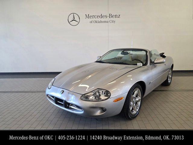 2000 Jaguar XK8