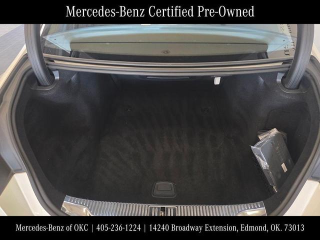 Photo of 2022 Diamond White Mercedes-Benz S-Class